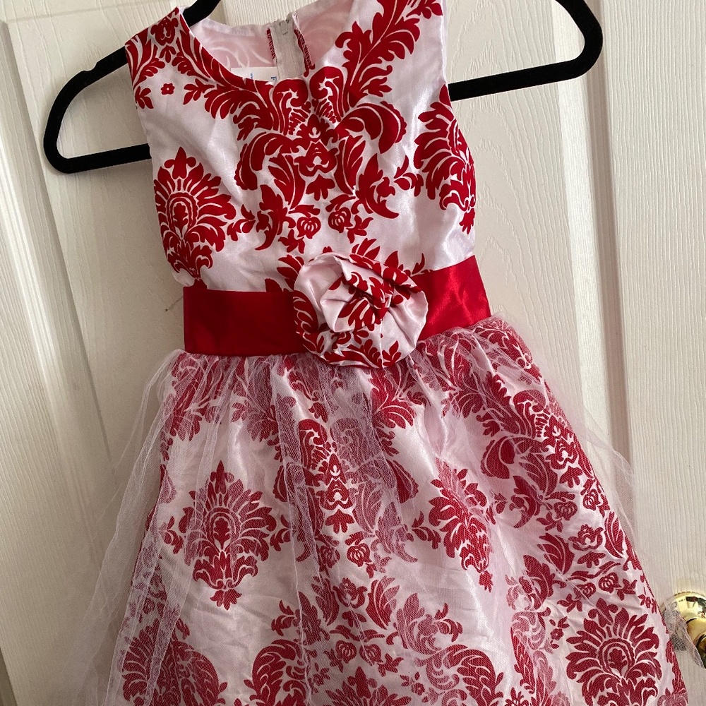 KID FASHION SIZE 6 FLOWER GIRL DRESS WHITE AND RED LOVELY! LOT 991